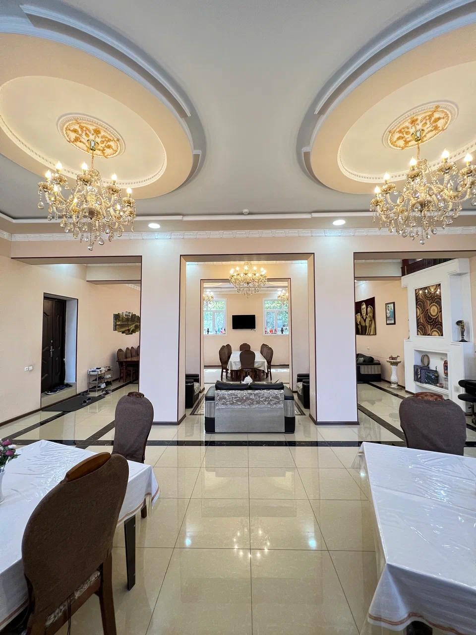 Hotel 2