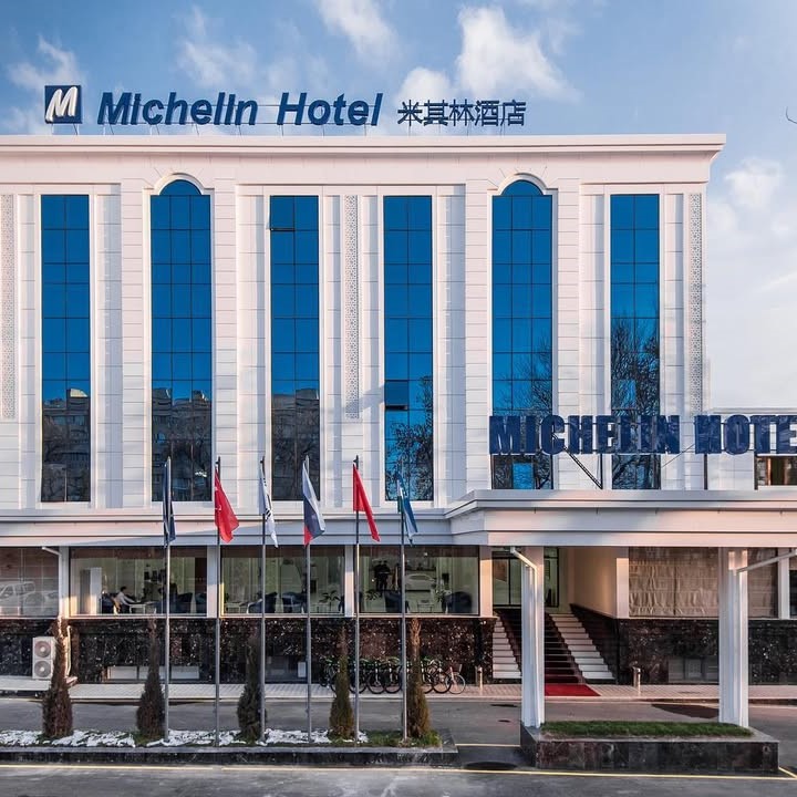 Hotel 2