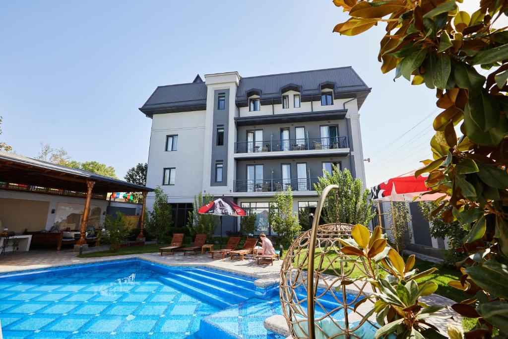 Hotel 1
